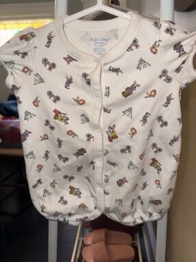Ralph Lauren Cream Baby Romper with Tiny Outdoor Prints size 3 months bubble
